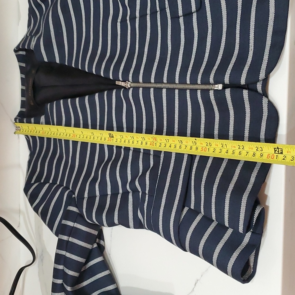 Zara Balzer - Picture 8 of 8